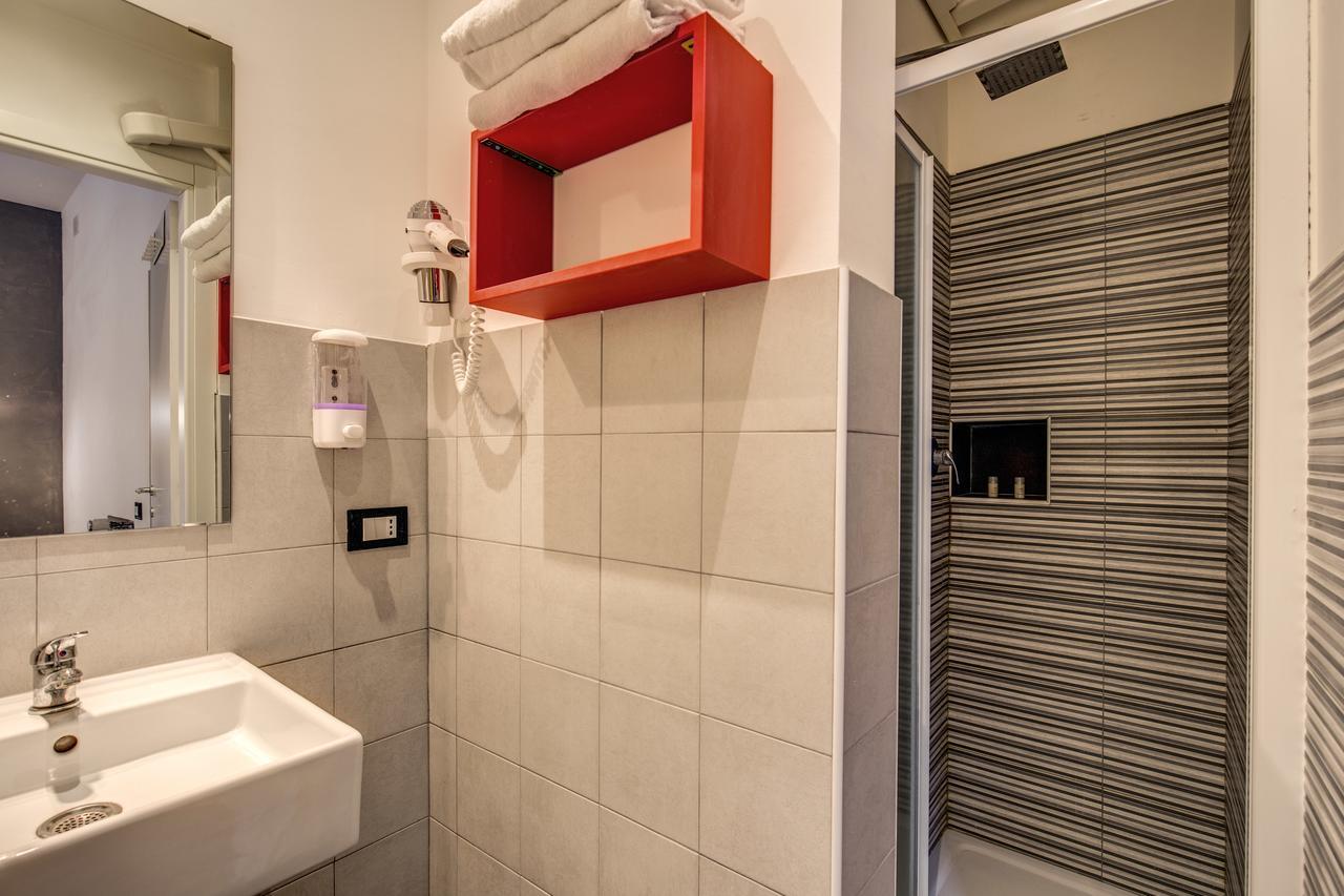 Enzo Luxury Rooms Рим Экстерьер фото