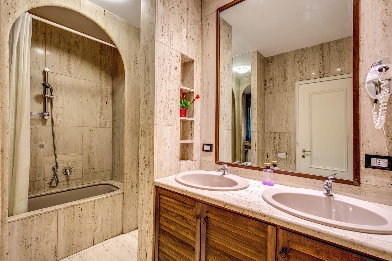 Enzo Luxury Rooms Рим Экстерьер фото