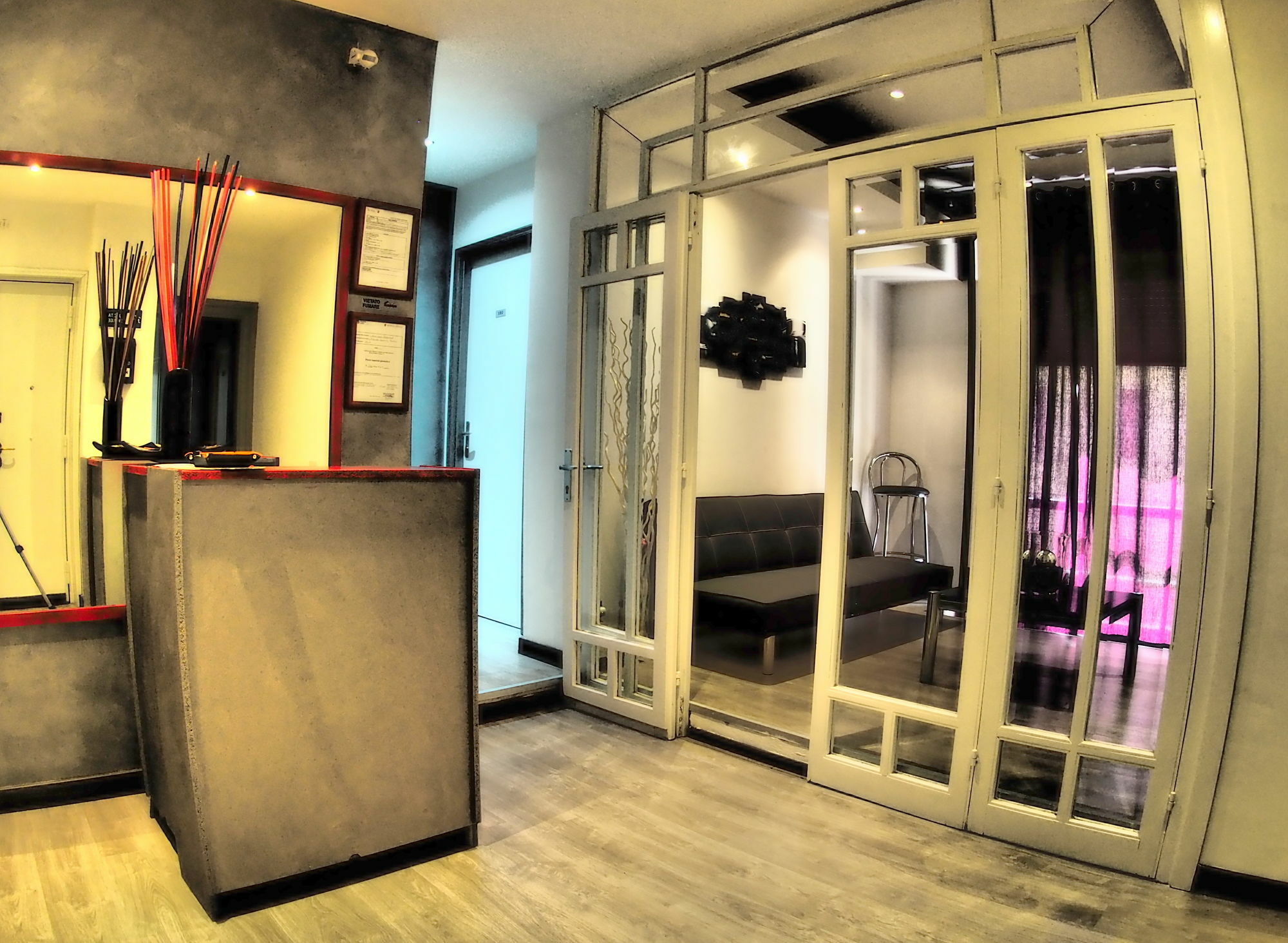 Enzo Luxury Rooms Рим Экстерьер фото