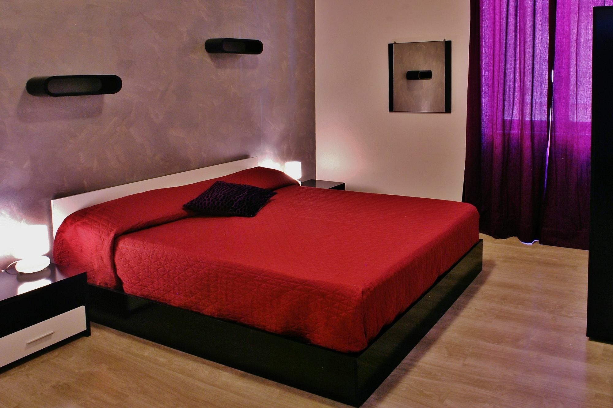 Enzo Luxury Rooms Рим Экстерьер фото